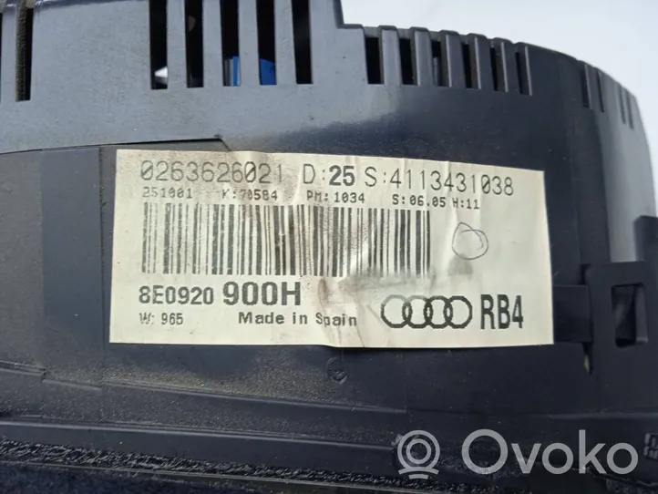 Audi A4 Allroad Nopeusmittari (mittaristo) 8E0920900H