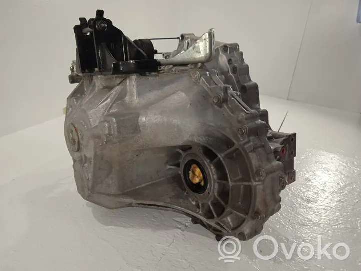 Toyota Avensis T250 Mechaninė 5 pavarų dėžė A6Z39556