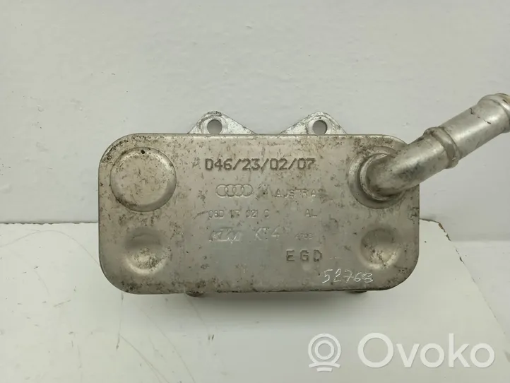 Audi A6 S6 C6 4F Radiatore dell’olio del motore 06D117021C