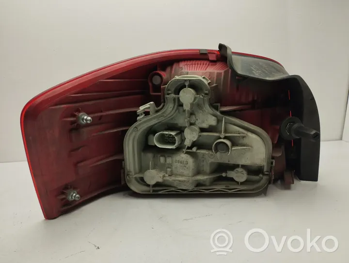 Audi A3 S3 8P Ampoule, feu stop / feu arrière 8P0945096