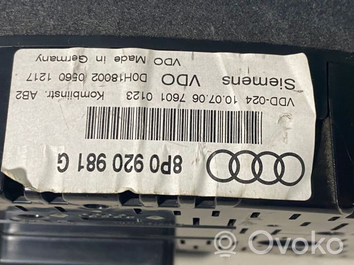 Audi A3 S3 A3 Sportback 8P Nopeusmittari (mittaristo) 8P0920981G