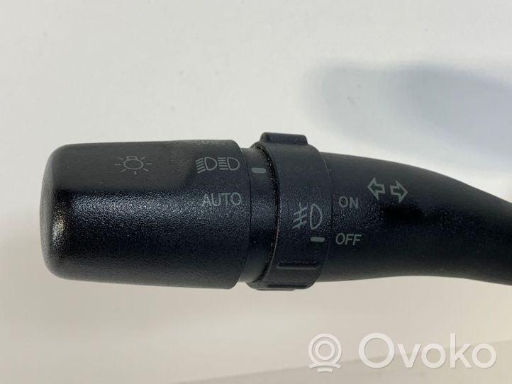 KIA Opirus Leva/interruttore dell’indicatore di direzione e tergicristallo 934003F300