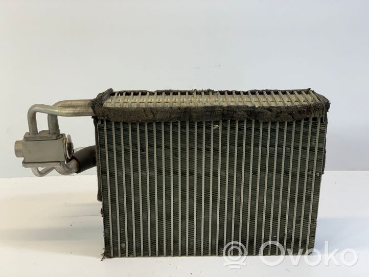 BMW 7 E65 E66 Radiateur soufflant de chauffage 9134628