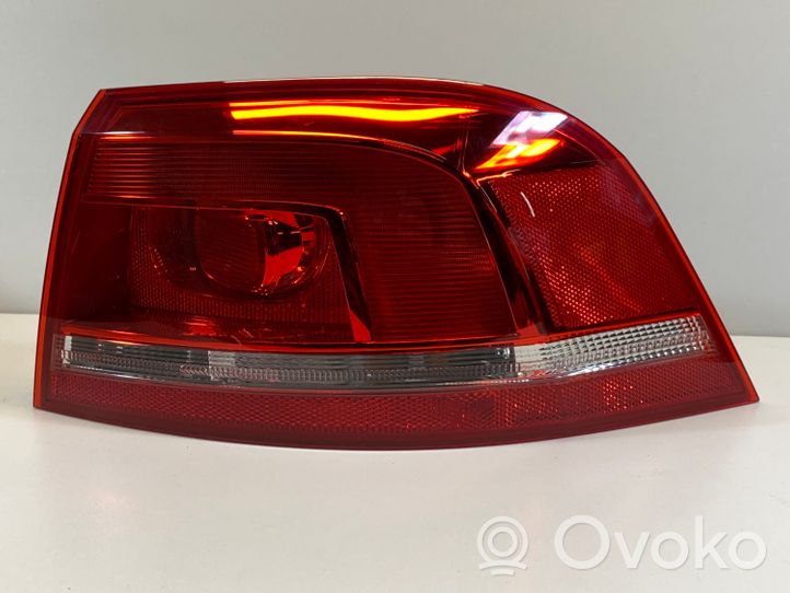 Volkswagen PASSAT B7 Lampa tylna 3AF945096C