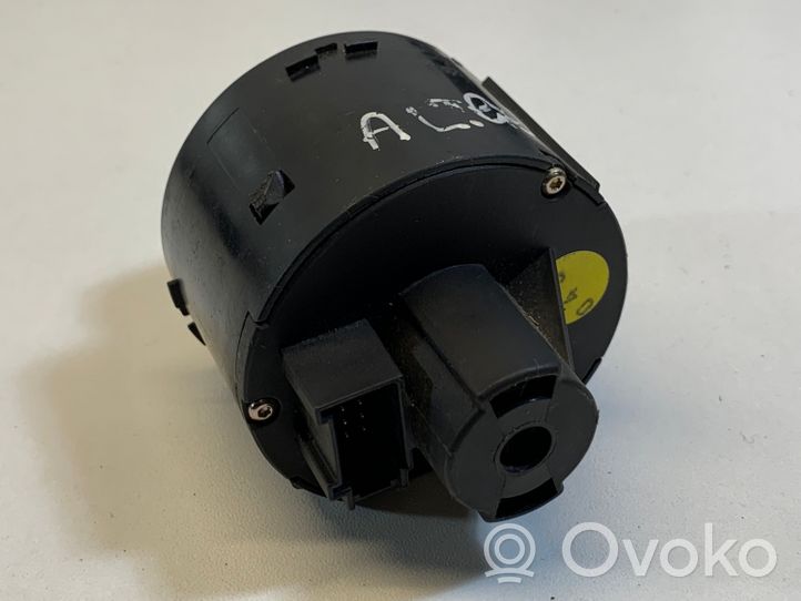 Seat Leon (1P) Light switch 1P2941431B