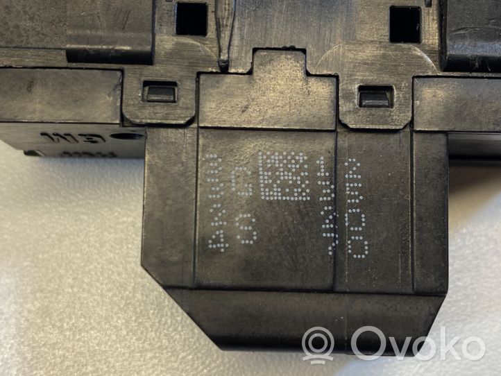 Opel Insignia A Traction control (ASR) switch 13272500