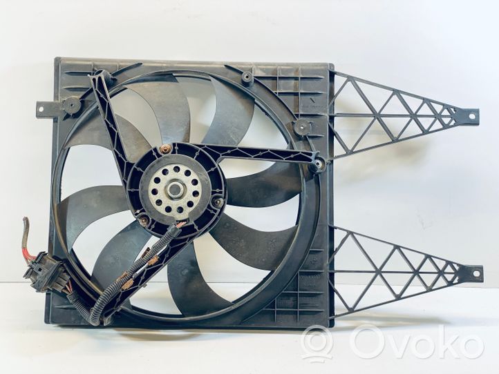 Volkswagen Polo IV 9N3 Radiator cooling fan shroud 6Q0121207N