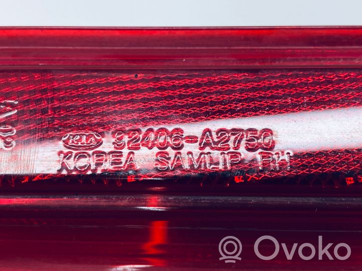 KIA Ceed Reflector de faros/luces traseros 92406A2750