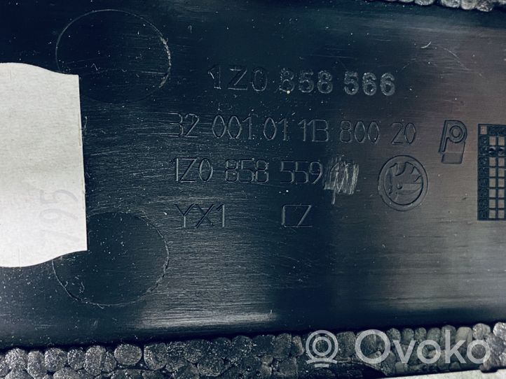 Skoda Octavia Mk2 (1Z) Ohjauspyörän pylvään verhoilu 1Z0858629