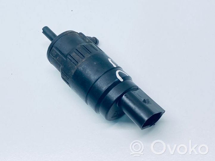 Volkswagen PASSAT CC Windscreen/windshield washer pump 1K5955651