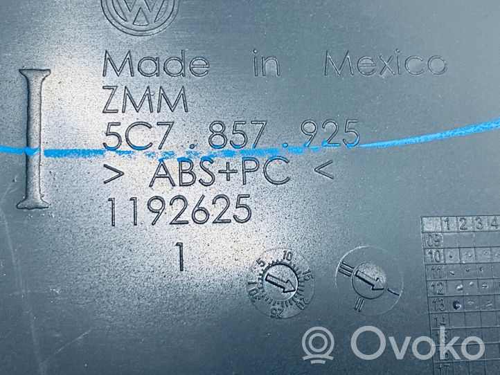 Volkswagen Jetta VI Daiktadėžė centrinės konsolės 5C7857925