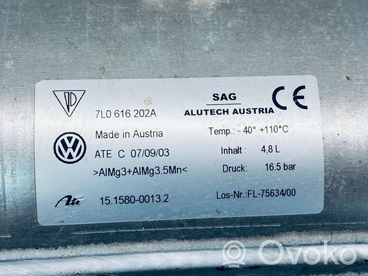 Volkswagen Touareg I Accumulateur de pression de réservoir suspension pneumatique 7L0616202A