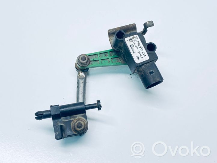 Volkswagen Touareg II Priekšpusē piekares augstuma sensors 7P0616214