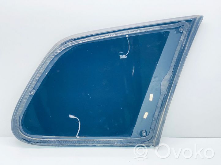 Volkswagen Touareg II Fenêtre latérale avant / vitre triangulaire 7P6845297AL