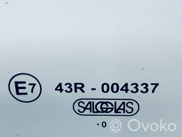Opel Agila B Mazā "A" tipa priekšējo durvju stikls (četrdurvju mašīnai) 93193271