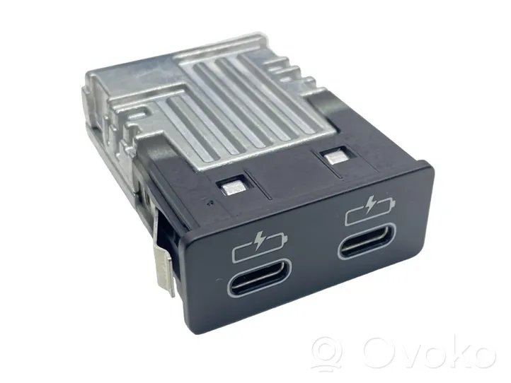 BMW X5 G05 USB socket connector 84105A84163