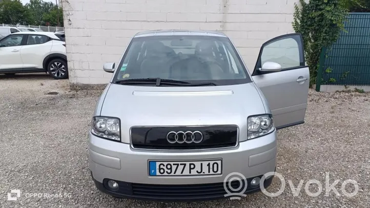 Audi A2 Support de pare-chocs arrière 8Z0807311J