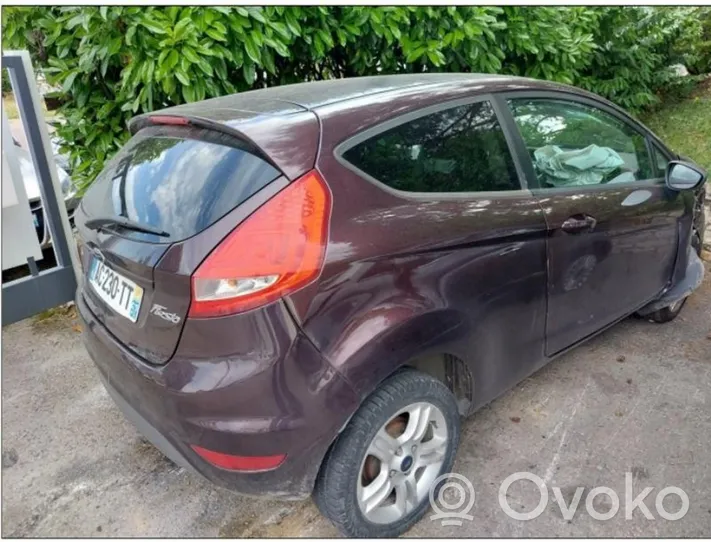 Ford Fiesta Pompa spryskiwacza szyby przedniej / czołowej 2022321