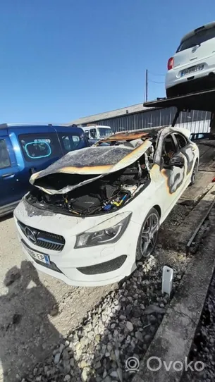 Mercedes-Benz CLA C117 X117 W117 Poutre d'essieu arrière 