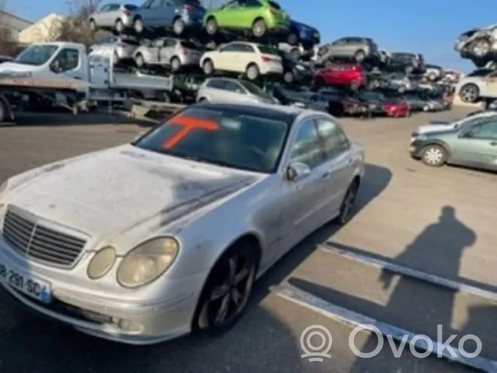 Mercedes-Benz E AMG W211 Étrier de frein arrière 0024202583