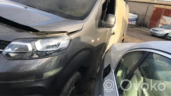 Opel Vivaro Zwrotnica koła przedniego 1617969380