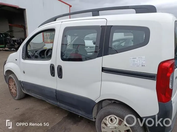 Peugeot Bipper Fusée d'essieu de moyeu de la roue avant 