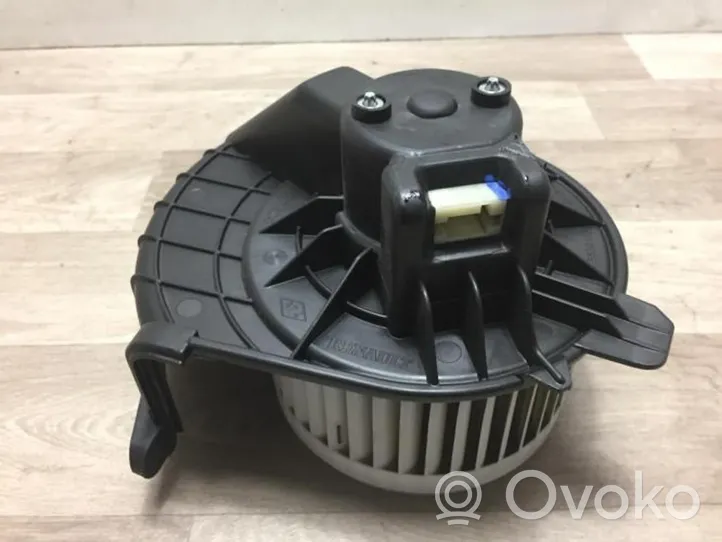 Renault Kangoo II Ventola riscaldamento/ventilatore abitacolo 7701068992