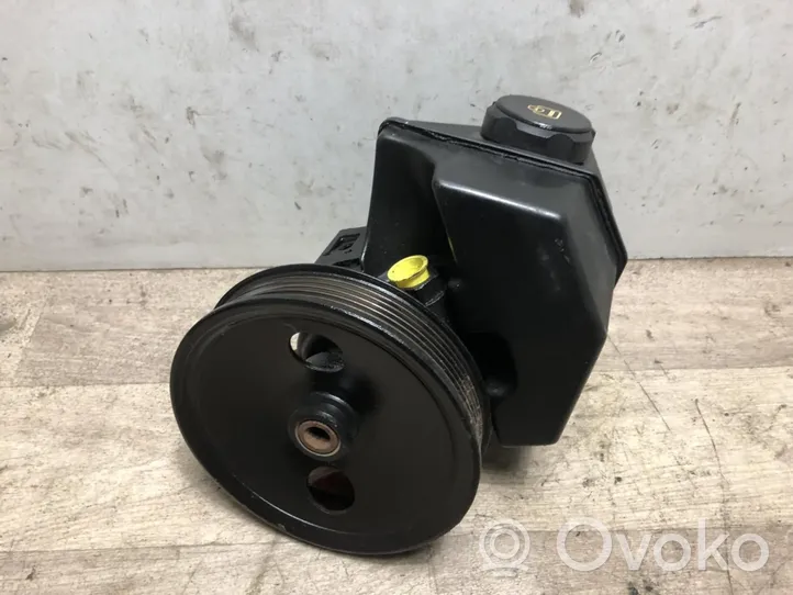 Renault Safrane Ohjaustehostimen pumppu 7439140244