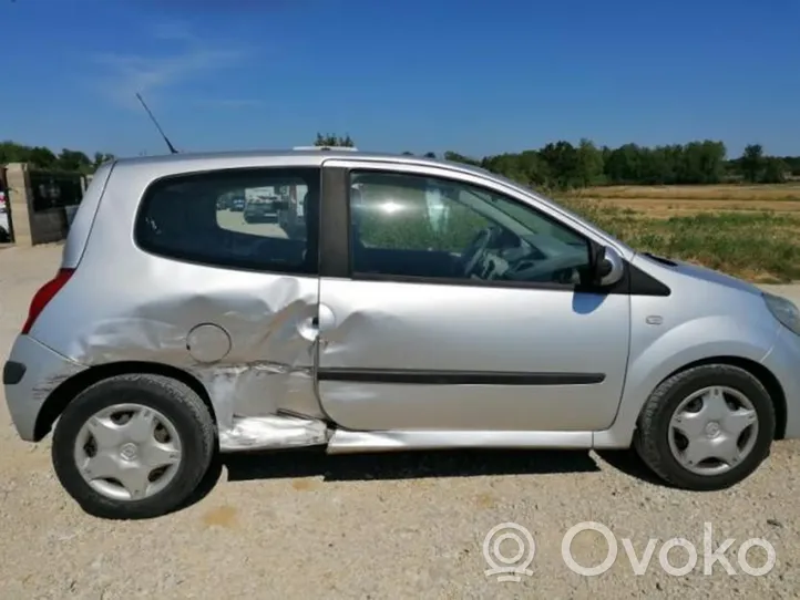 Renault Twingo II Etutukivarsi 8200942392