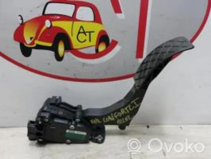 Volkswagen Fox Czujnik położenia pedału gazu / przyspieszenia 