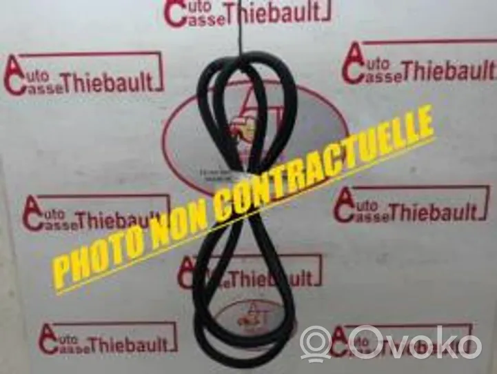 Opel Frontera B Front door rubber seal 97144417