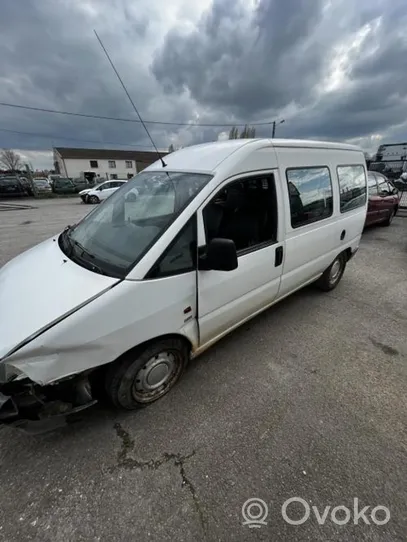 Peugeot Expert Lokasuoja 7841P6