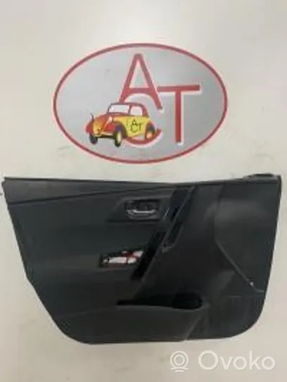 Toyota Auris E180 Rivestimento del pannello della portiera anteriore 