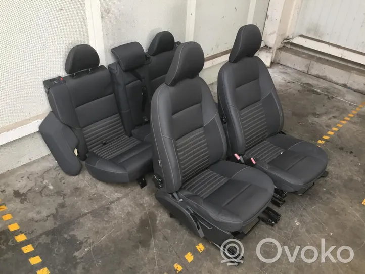 Volvo V50 Tapicerka / Komplet 39888189