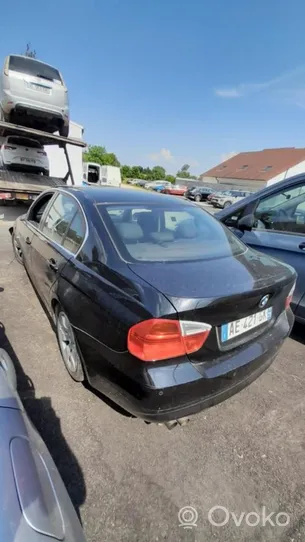 BMW 3 E90 E91 Tylna klapa bagażnika 41627151491