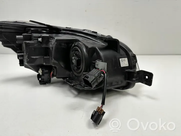 Subaru WRX STI Lampa przednia 84002-VA030