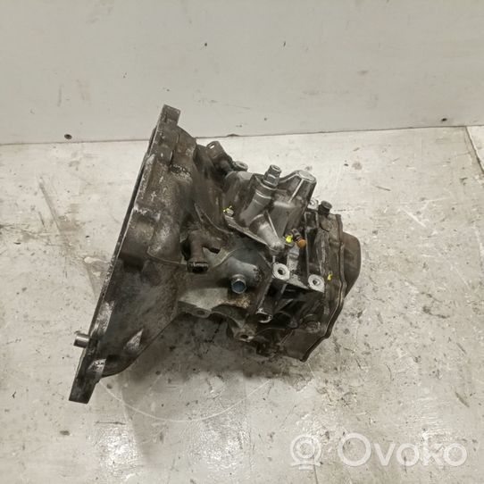 Opel Corsa D Caja de cambios manual de 5 velocidades 