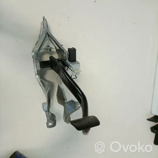 Opel Astra H Pedal assembly 