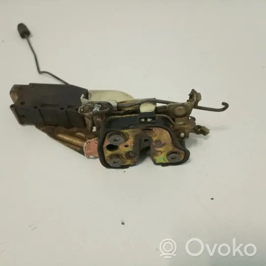 Opel Corsa B Priekinė užrakinimo spynelė (prie rankenos) 