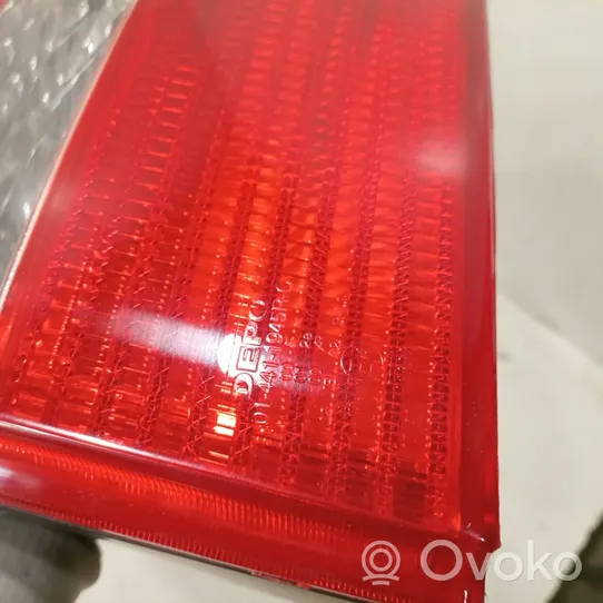 Audi A4 S4 B5 8D Tailgate rear/tail lights 