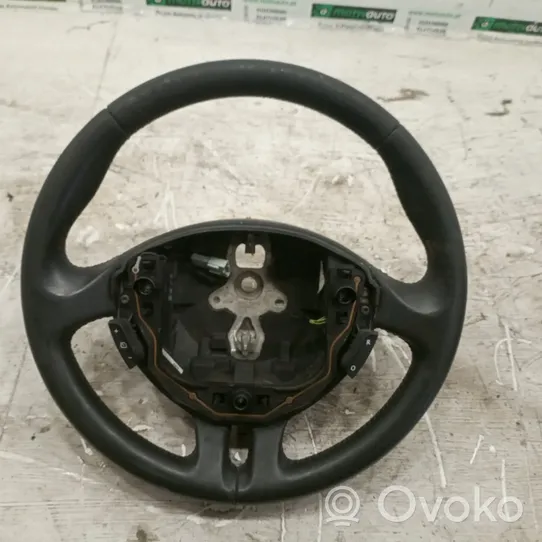 Renault Clio III Ohjauspyörä 