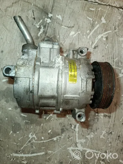 Volkswagen Golf VI Compressore aria condizionata (A/C) (pompa) 