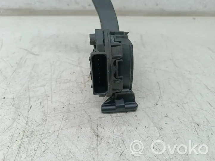 Opel Insignia A Pedal assembly 