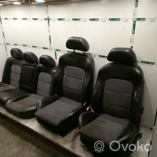 Seat Toledo II (1M) Garnitures, kit cartes de siège intérieur avec porte 