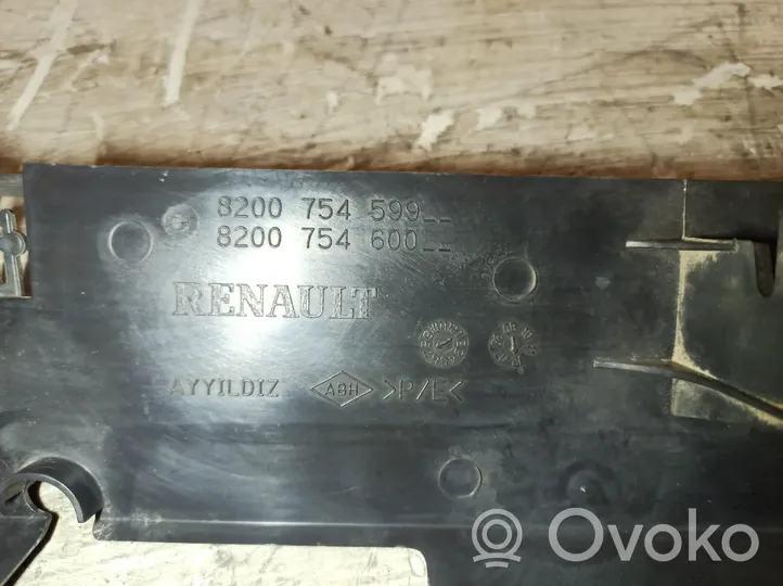 Renault Clio III Couvercle, capot moteur 