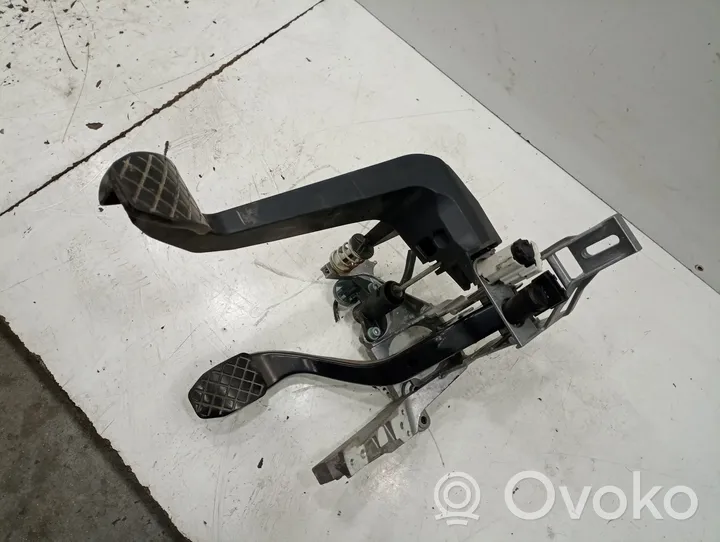 Audi A4 S4 B7 8E 8H Assemblage pédale 