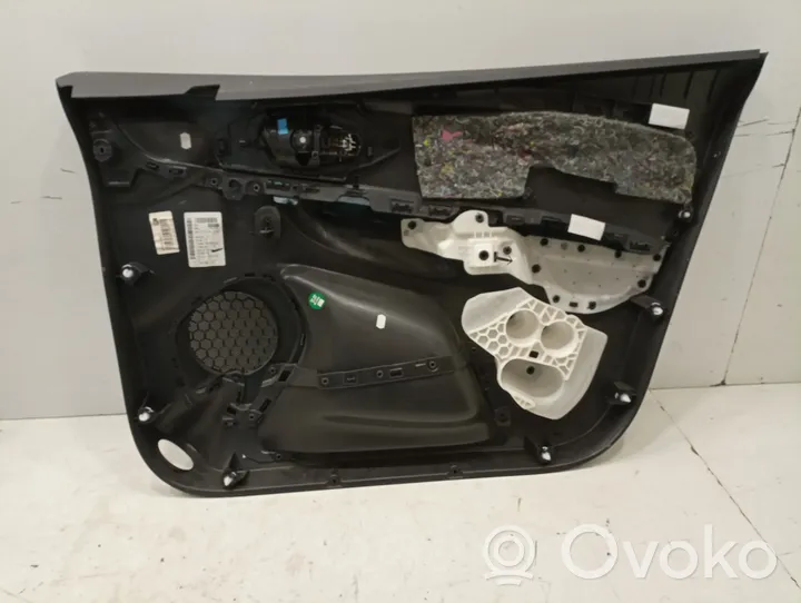 Renault Clio IV Etuoven verhoilu 