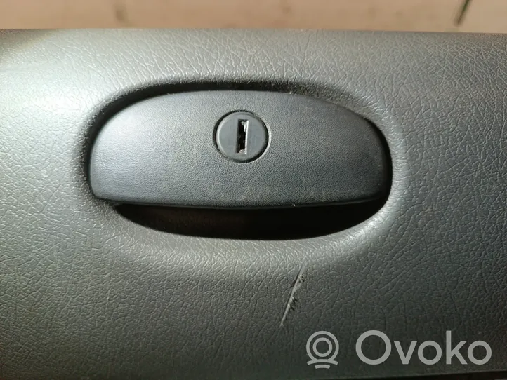 Opel Corsa B Cassetto/ripiano 
