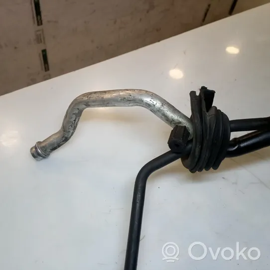 Volkswagen PASSAT B5.5 Air conditioning (A/C) pipe/hose 