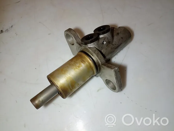 Volkswagen PASSAT B5.5 Master brake cylinder 